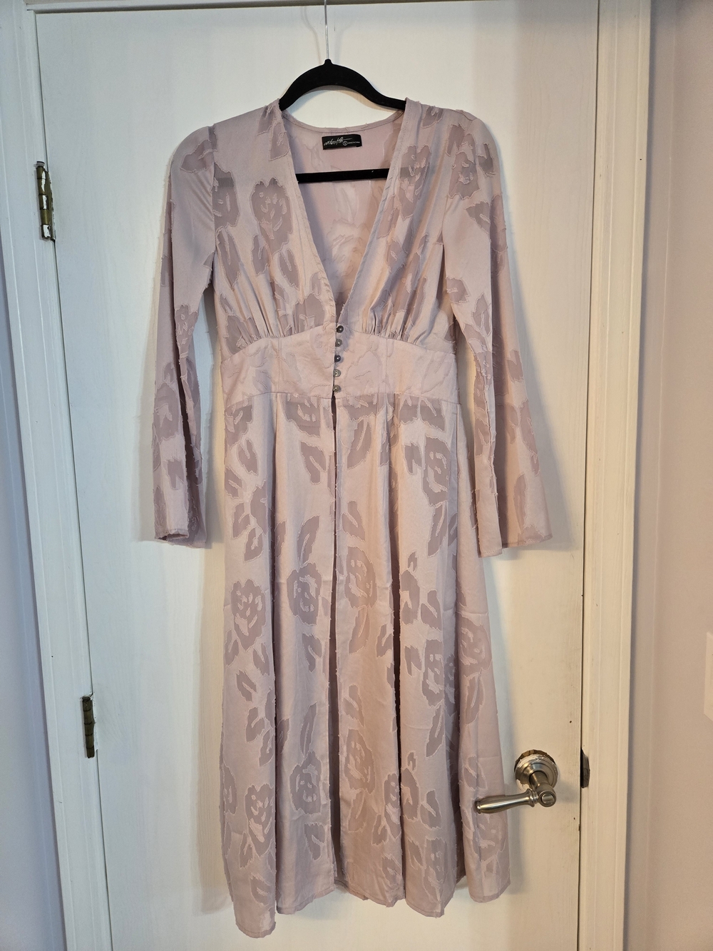 Vintage-Inspired Long Sleeve Lavender Floral Dress